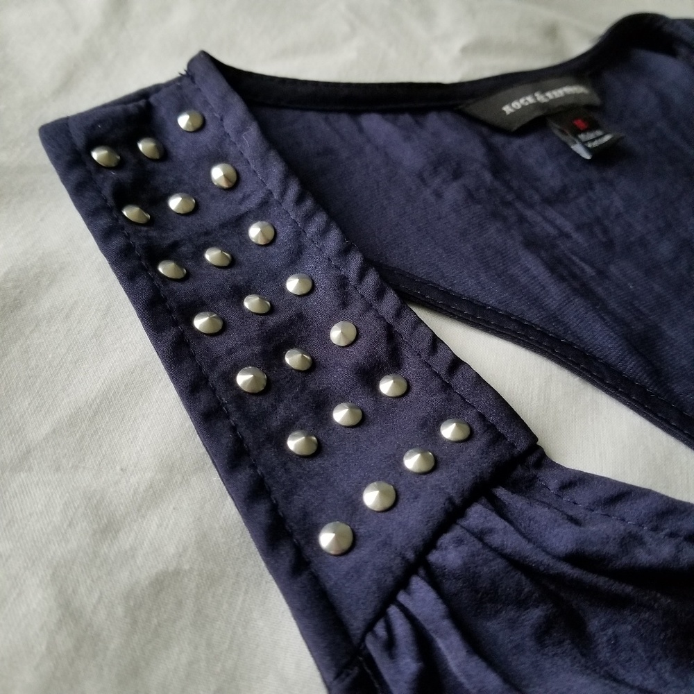 ROCK & REPUBLIC 💋 Studded high-low halter top - Picture 3 of 6